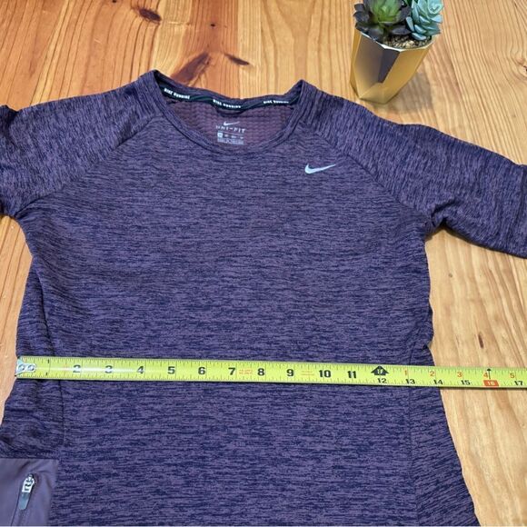 Nike Therma Sphere Element Long Sleeve Crew Top Womens Size XS 918014 Purple - Picture 8 of 16